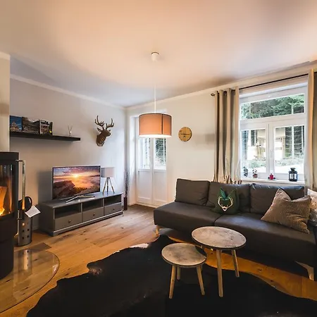 Ahornallee - Erzgebirge *